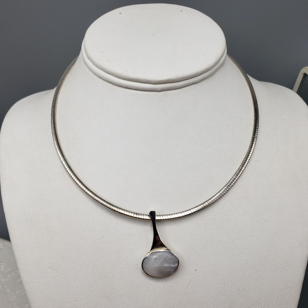 Sterling Silver Omega Choker w/ Mother of Pearl Pendant .925 Italy